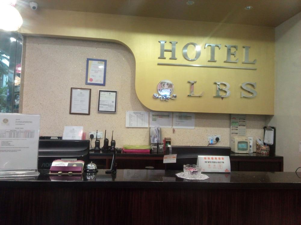Lbs Hotel Cheras Εξωτερικό φωτογραφία